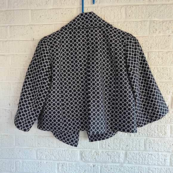 Black and White Print Cropped Blazer - Picture 5 of 6
